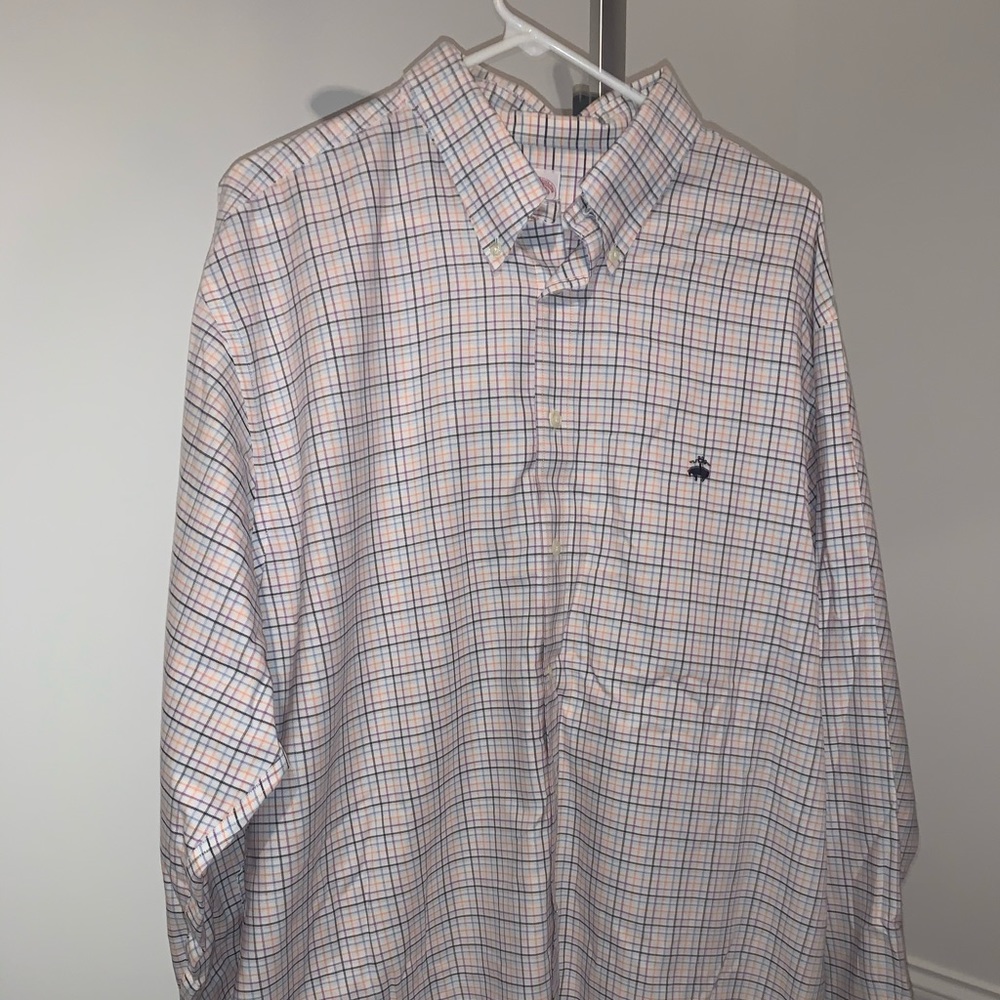 Brooks Brothers Button Up. Great condition.